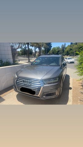 מודעת רכב אאודי Q7