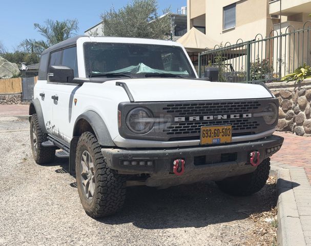 מודעת רכב פורד ברונקו