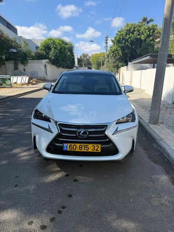 מודעת רכב לקסוס NX