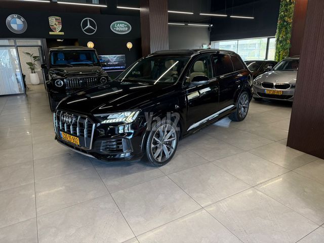 מודעת רכב אאודי Q7