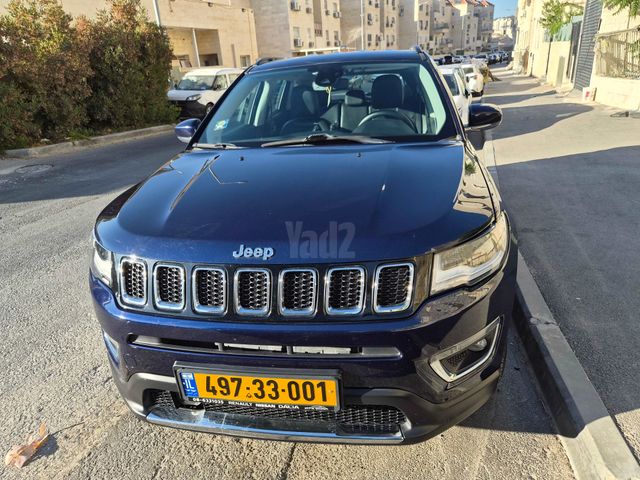 מודעת רכב ג'יפ קומפאס