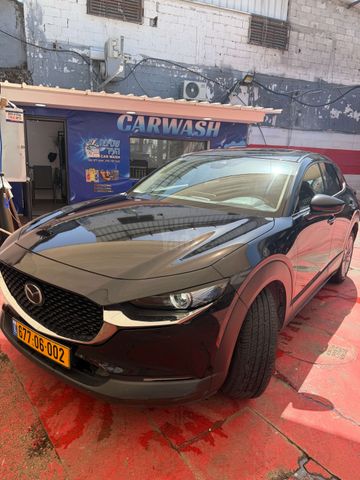 מודעת רכב מאזדה CX-30