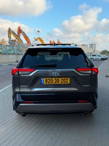 מודעת רכב טויוטה RAV4 2
