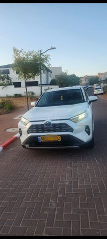 מודעת רכב טויוטה RAV4