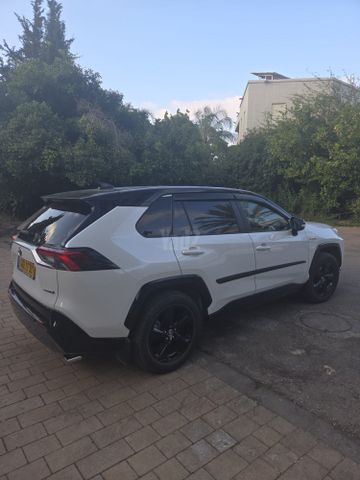מודעת רכב טויוטה RAV4