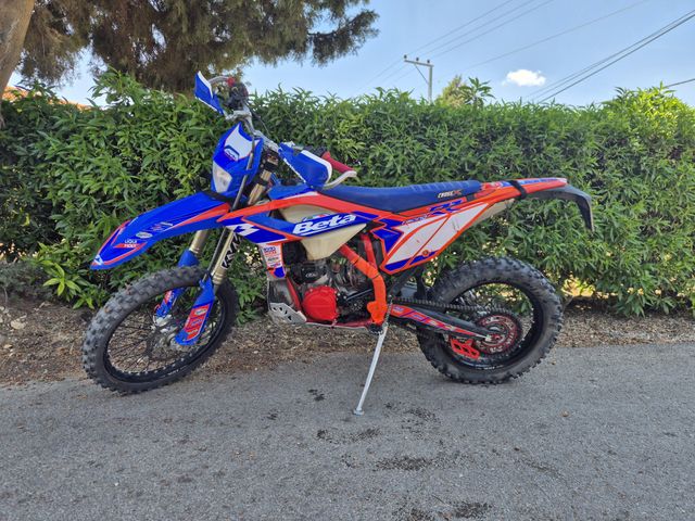 מודעת רכב בטא RR300