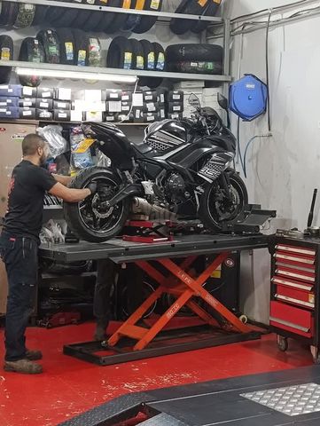מודעת רכב קאוואסאקי נינג'ה 650