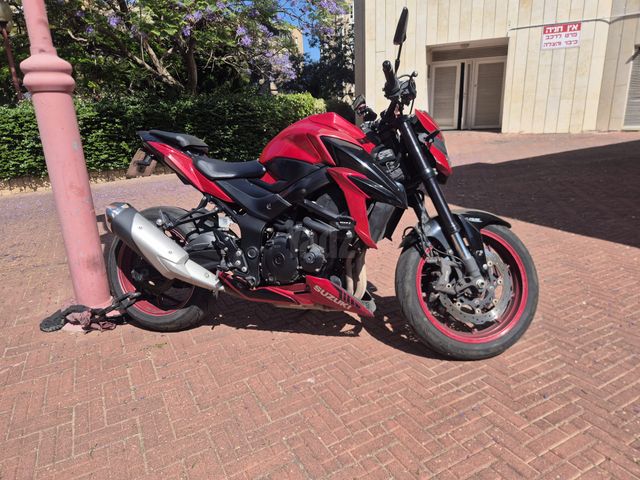 מודעת רכב סוזוקי GSXS750