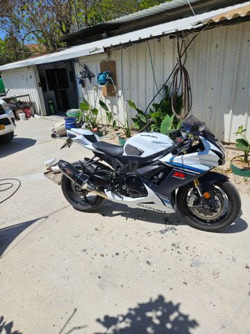 מודעת רכב סוזוקי GSX-R750