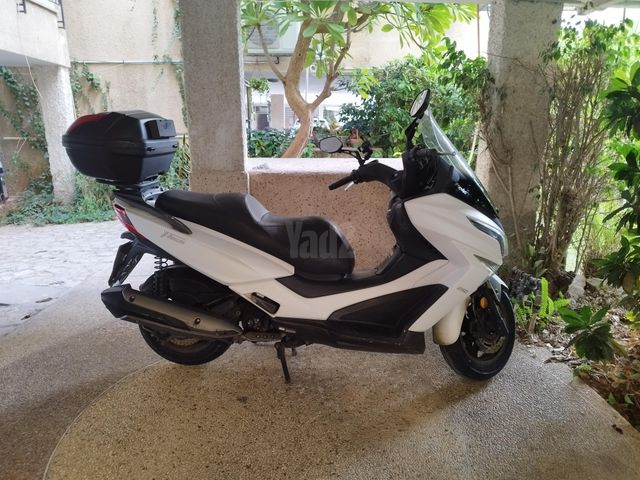 מודעת רכב קימקו איקס-טאון 250I