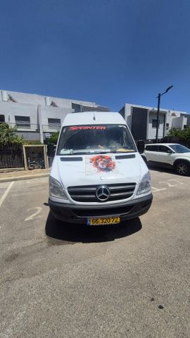 מודעת רכב ממונע אוטוקראוון