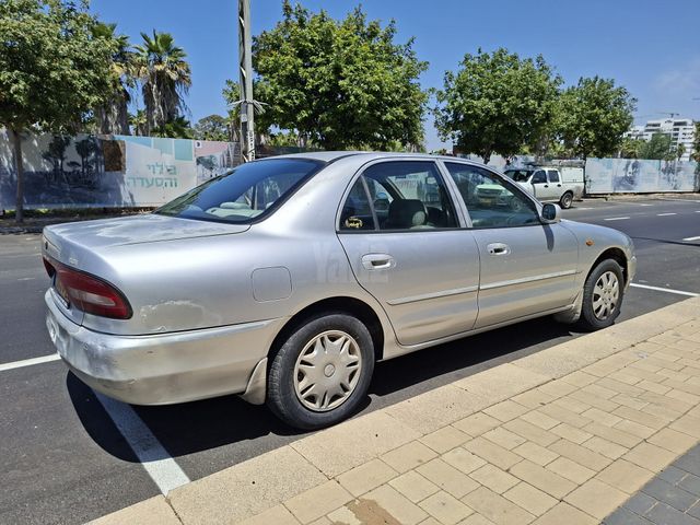 מודעת רכב מיצובישי