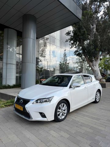 מודעת רכב לקסוס CT