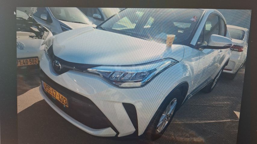 מודעת רכב טויוטה C-HR