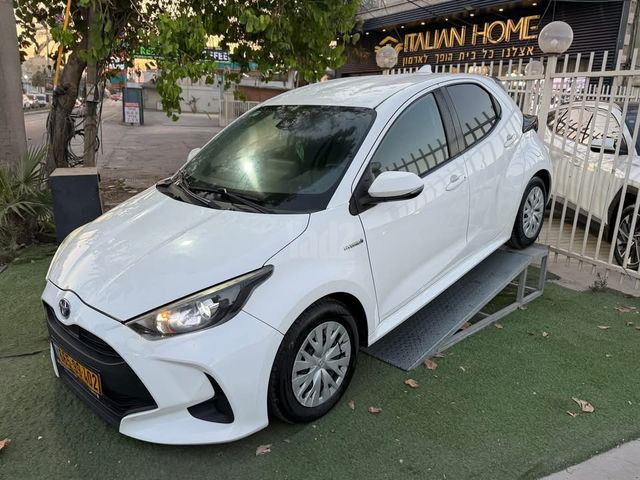 מודעת רכב טויוטה יאריס