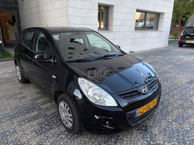 מודעת רכב יונדאי i20 2