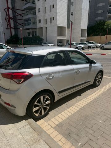 מודעת רכב יונדאי i20