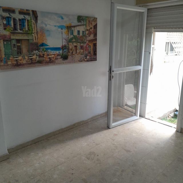בעל שם טוב 33
