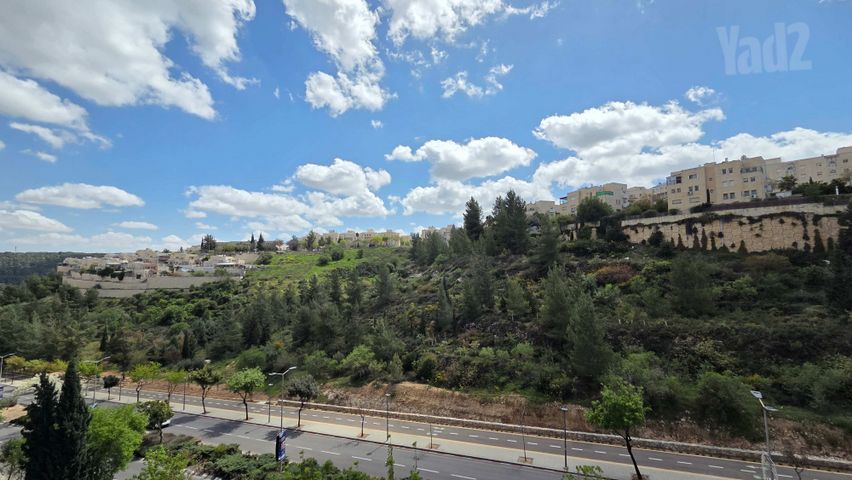 דירה למכירה בירושלים — 3
