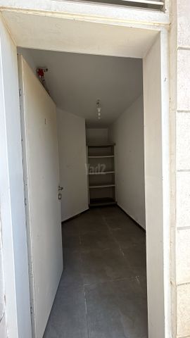 בר אילן 28