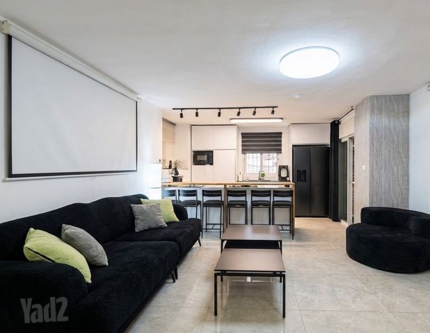 דירה למכירה בירושלים (תיווך) — 2