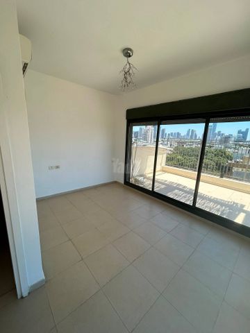 גג/ פנטהאוז למכירה בתל אביב יפו (תיווך) — 3