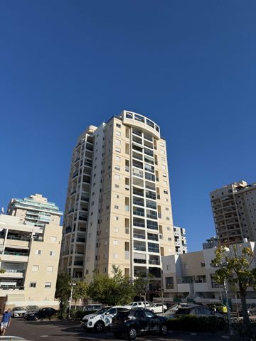 שדרות רוטשילד 23