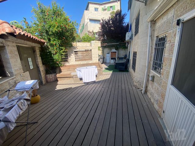 דירת גן למכירה בירושלים (תיווך) — 2