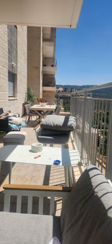 דירה למכירה בירושלים (תיווך) — 4