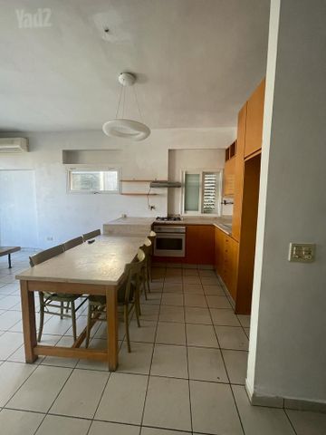 דירה להשכרה בתל אביב יפו (תיווך) — 2