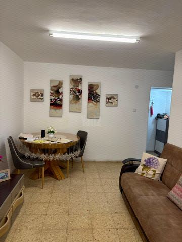 הנרייטה סולד 28