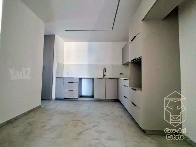 דירה להשכרה בירושלים (תיווך) — 2