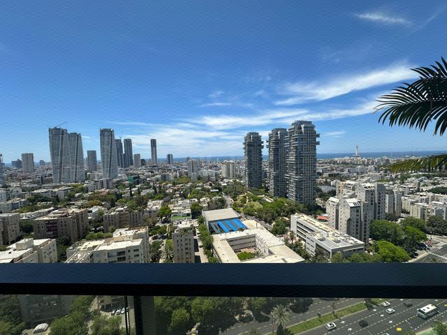 ניסים אלוני