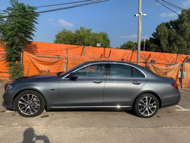 מודעת רכב מרצדס-בנץ E-class