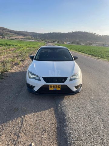 מודעת רכב סיאט לאון