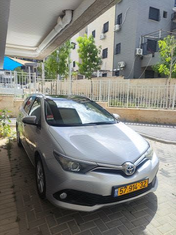 מודעת רכב טויוטה אוריס