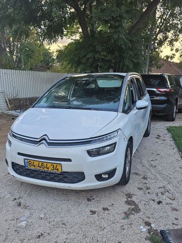 מודעת רכב סיטרואן C4 פיקאסו
