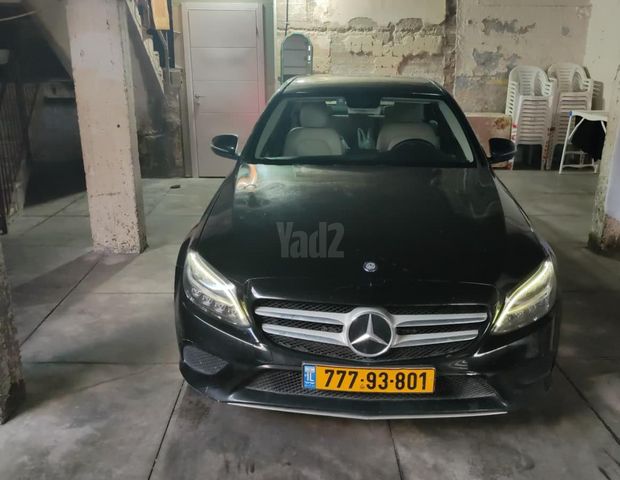 מודעת רכב מרצדס-בנץ C-class