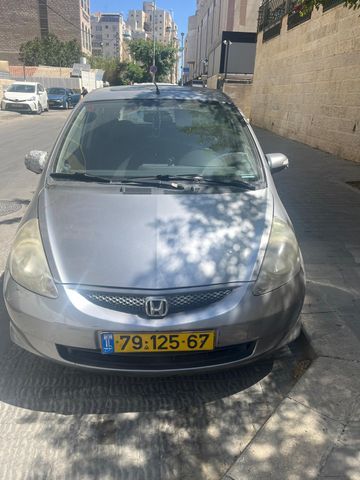 מודעת רכב הונדה ג'אז