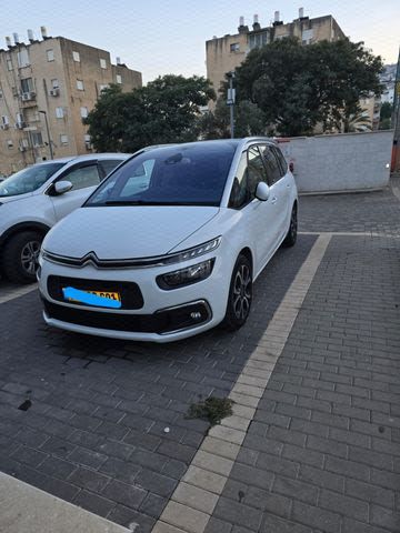 מודעת רכב סיטרואן C4 פיקאסו