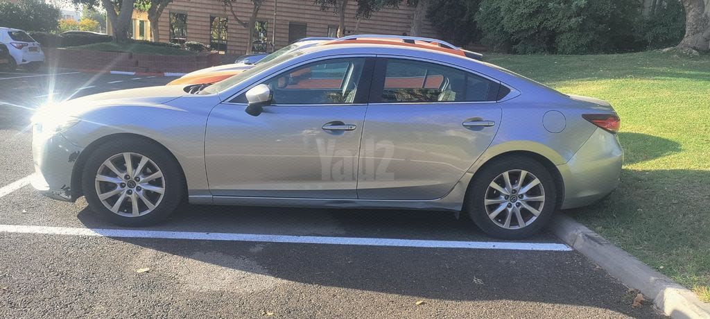 מודעת רכב מאזדה 6