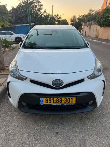 מודעת רכב טויוטה פריוס פלוס