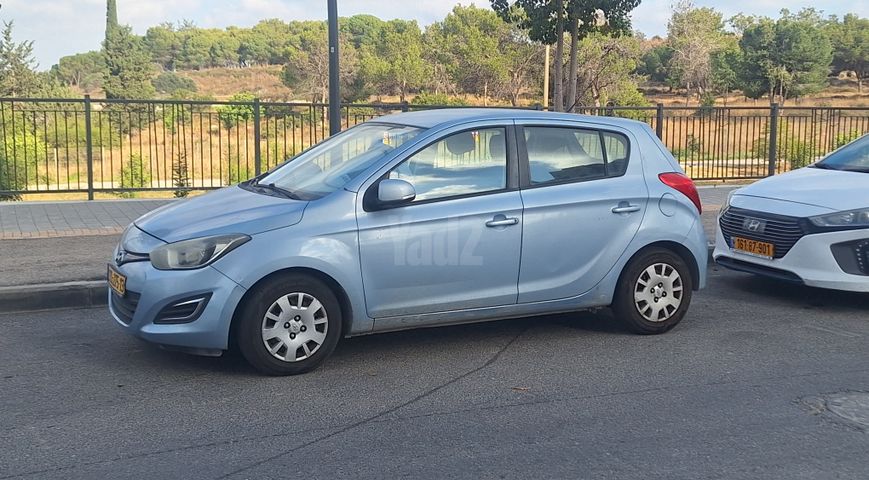 מודעת רכב יונדאי i20