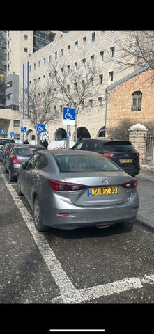 מודעת רכב מאזדה 3