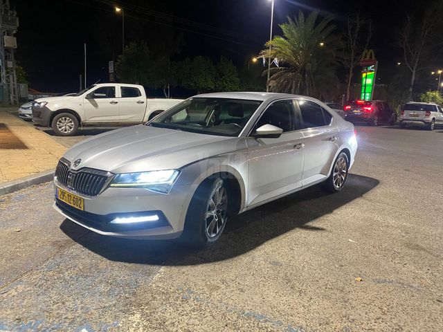 מודעת רכב סקודה סופרב