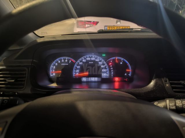 מודעת רכב הונדה FR-V