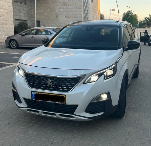 מודעת רכב פיג'ו 5008