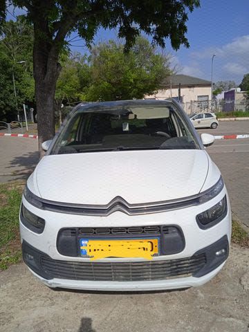 מודעת רכב סיטרואן C4 פיקאסו