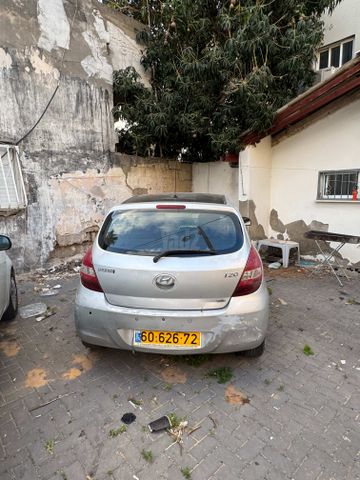מודעת רכב יונדאי i20