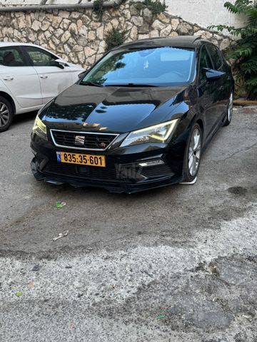 מודעת רכב סיאט לאון